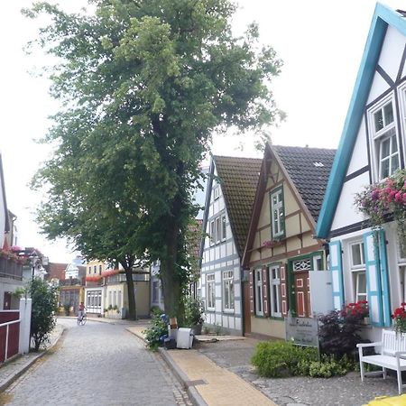 Kuschelecke, 100M Zum Alten Strom Rostock Exterior photo
